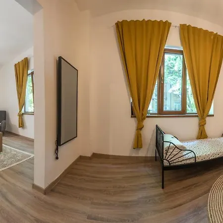 Apartman Linden House - A Lovely In