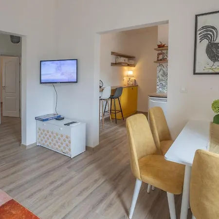 Linden House - A Lovely In * Варна