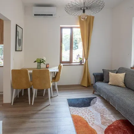 Apartment Linden House Flat *